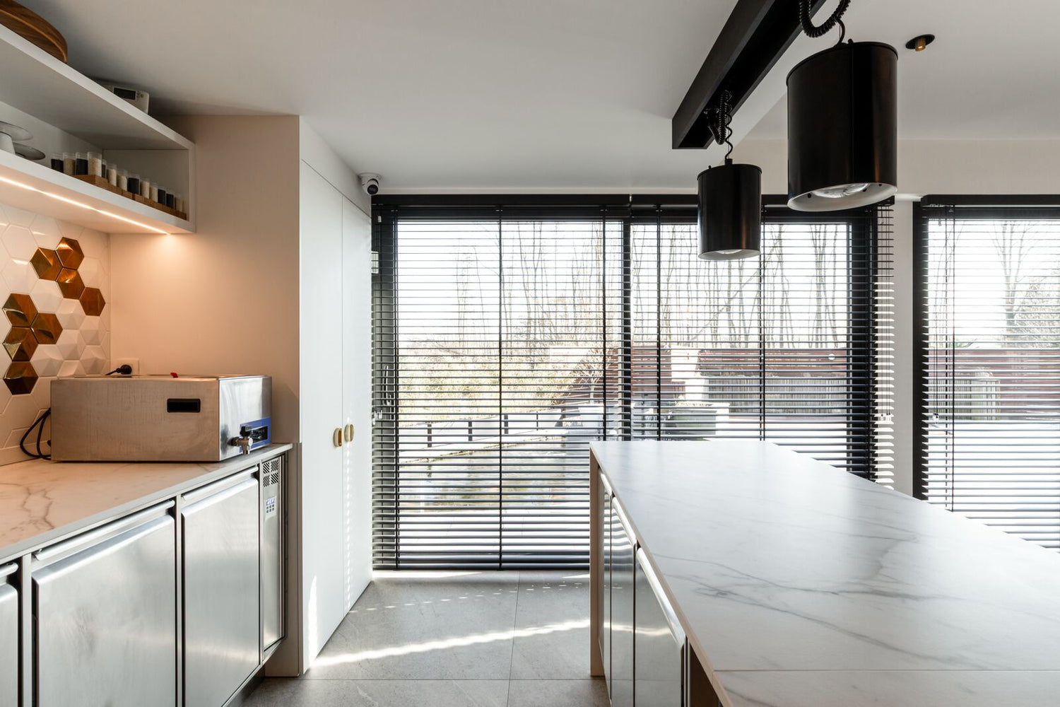 Classic Carrara Natural - 15 mm