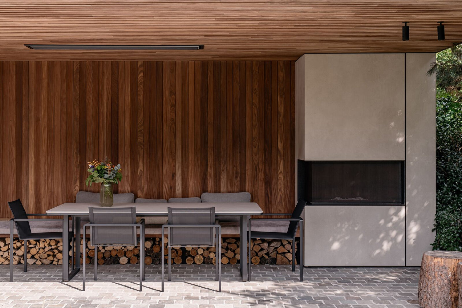 Calce Grigio Textured - 12+ mm