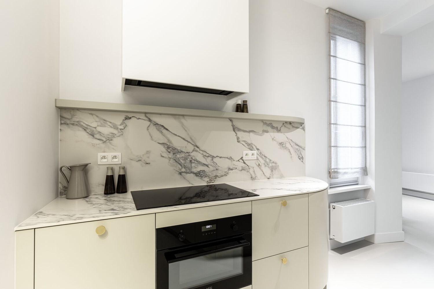 Calacata Vaglie Carved - 12+ mm